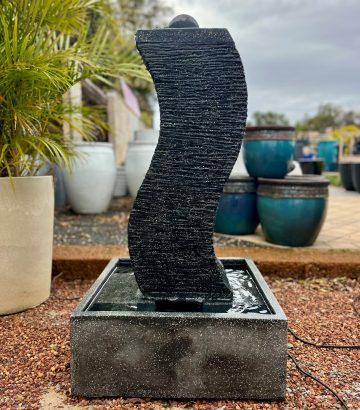 Curved Water Feature - Image 3