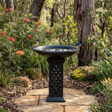 Diamond Base Birdbath - Black