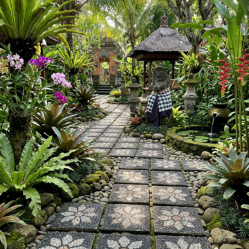 Bali Stepping Stone/Paver - Black Creme Star Petal